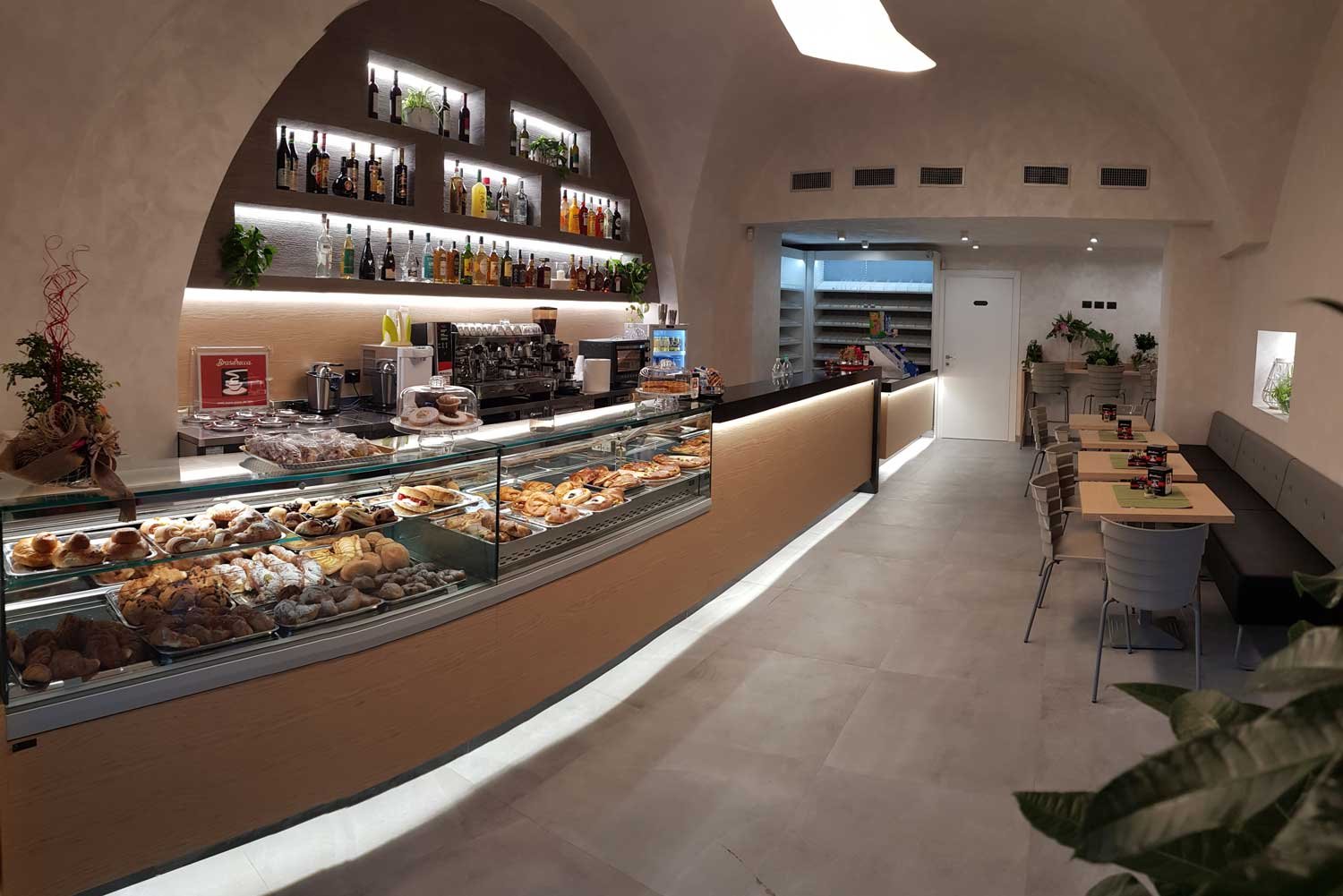 Progettazione e modellazione locali commerciali Green Bar Giarre per layout.
